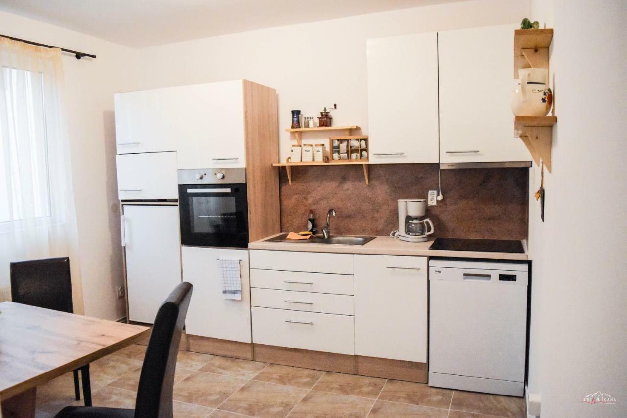 Spacious And Cozy 3Bd+Terrace Couples Apartment Тимишоара Экстерьер фото